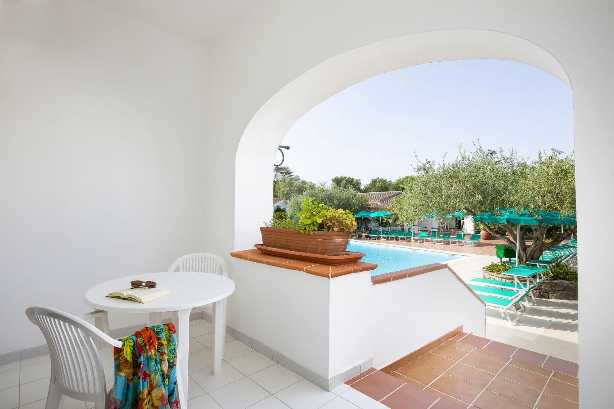 Alba Dorata Resort Cala Liberotto Εξωτερικό φωτογραφία