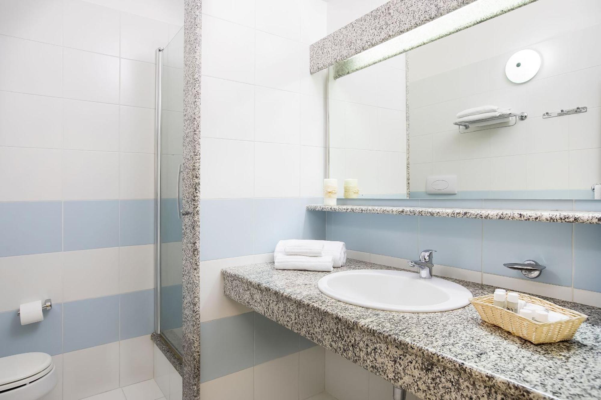 Alba Dorata Resort Cala Liberotto Εξωτερικό φωτογραφία