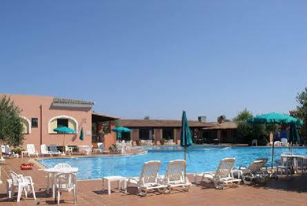 Alba Dorata Resort Cala Liberotto Εξωτερικό φωτογραφία